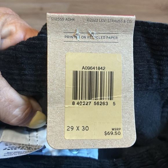 Levi’s Low Pro Straight leg Relaxed Corduroy Pants Black Womens 29 NEW - Picture 4 of 13
